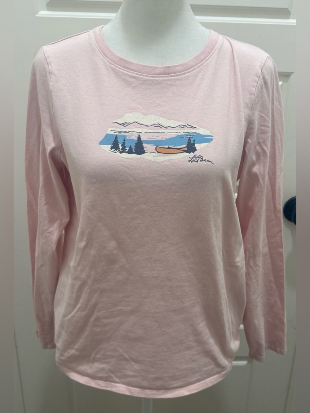 LL Bean. Camp Mountain Long sleeve at-Shirt. Pink. Size XS.